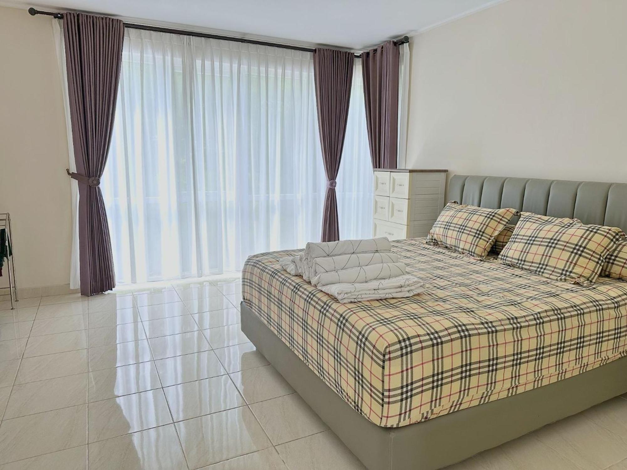 Blessimore Springhill 4Br Palembang Eksteriør billede
